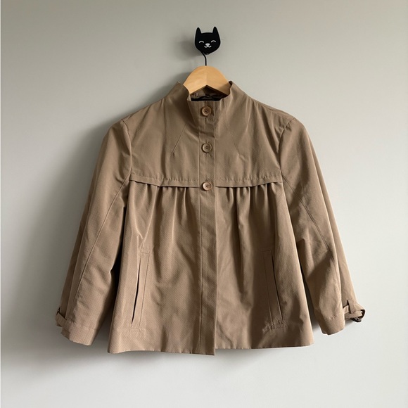 Boss Hugo Boss Tan Perforated Pleated Jacket | Size 6 - Picture 2 of 9